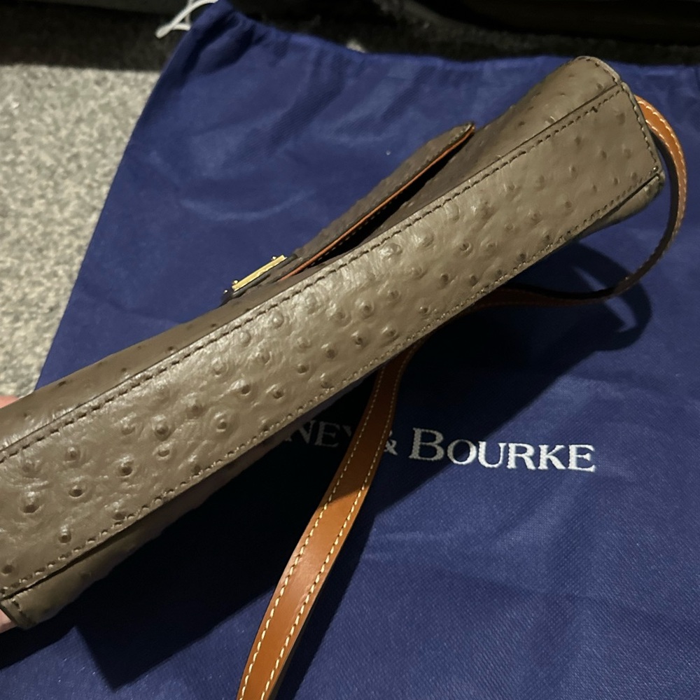 Dooney & Bourke Lacey Ostrich Brown Crossbody Bag Purse - Picture 4 of 11
